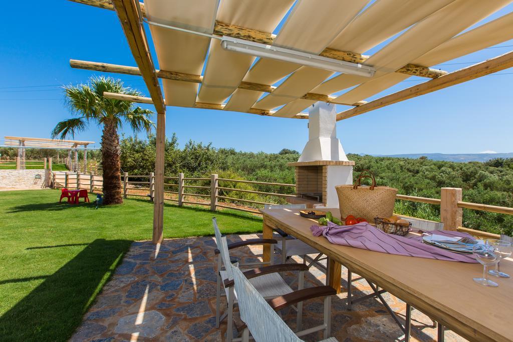 Chainteris Villas, Vast Views, By Thinkvilla Prínos Exteriör bild
