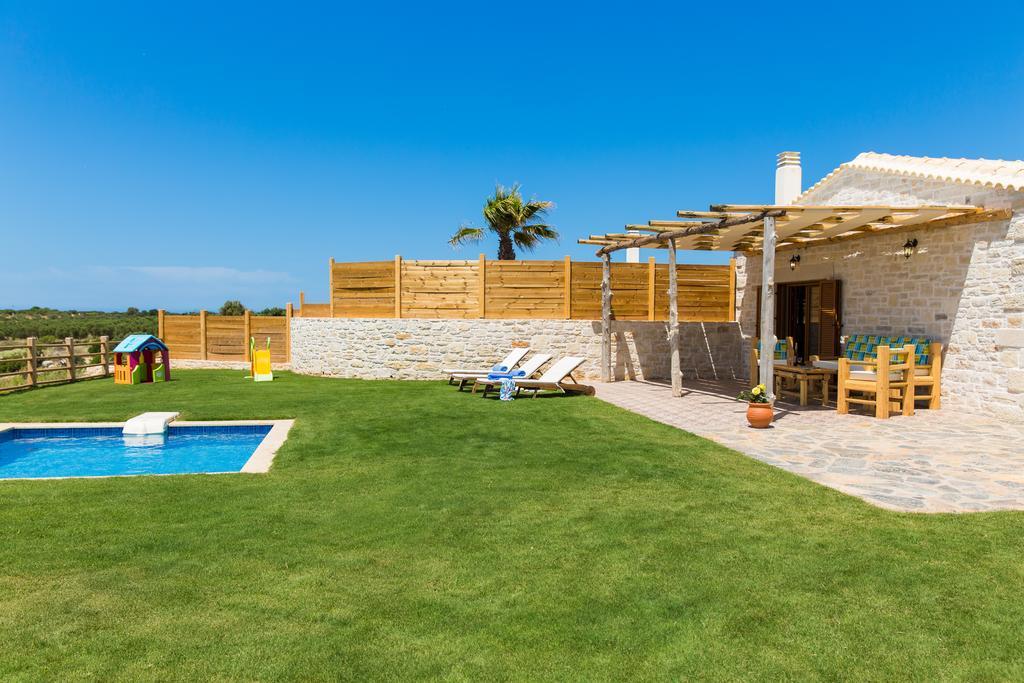 Chainteris Villas, Vast Views, By Thinkvilla Prínos Exteriör bild