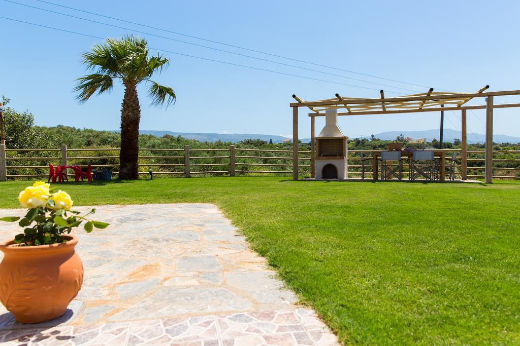 Chainteris Villas, Vast Views, By Thinkvilla Prínos Exteriör bild