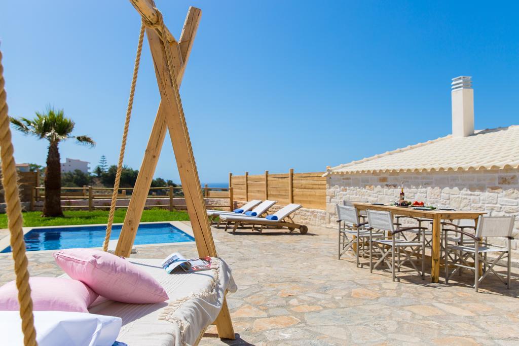 Chainteris Villas, Vast Views, By Thinkvilla Prínos Exteriör bild