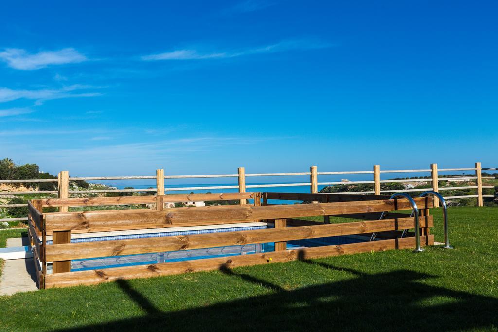 Chainteris Villas, Vast Views, By Thinkvilla Prínos Exteriör bild