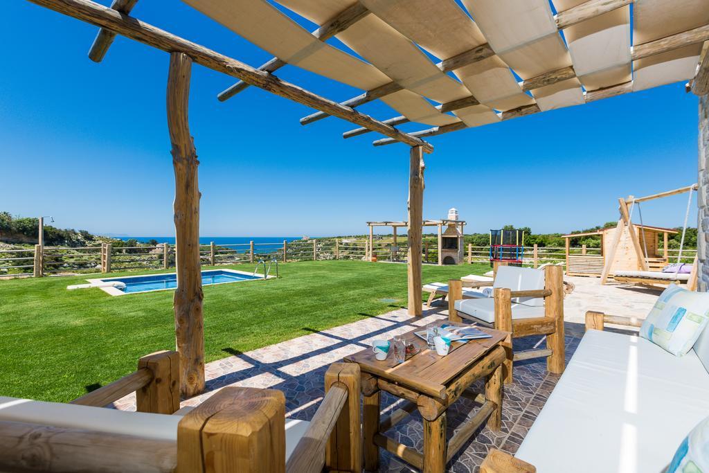 Chainteris Villas, Vast Views, By Thinkvilla Prínos Exteriör bild